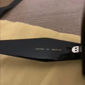Gucci | Accessories | Gucci Black Oversized Sunglasses  display picture 1